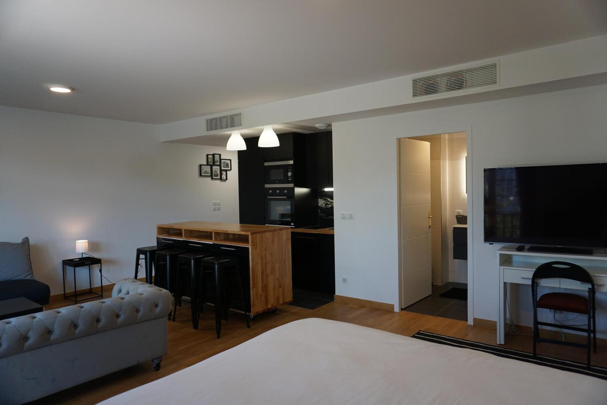 Residences Grande Jatte, Bord De Seine, Suites 52M2 A 97M2, Hopital Americain A 600M Ньой сюр Сен Екстериор снимка
